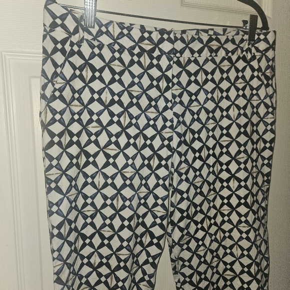 Patterned Pants Heirloom by Anthropologie size L - Picture 3 of 7